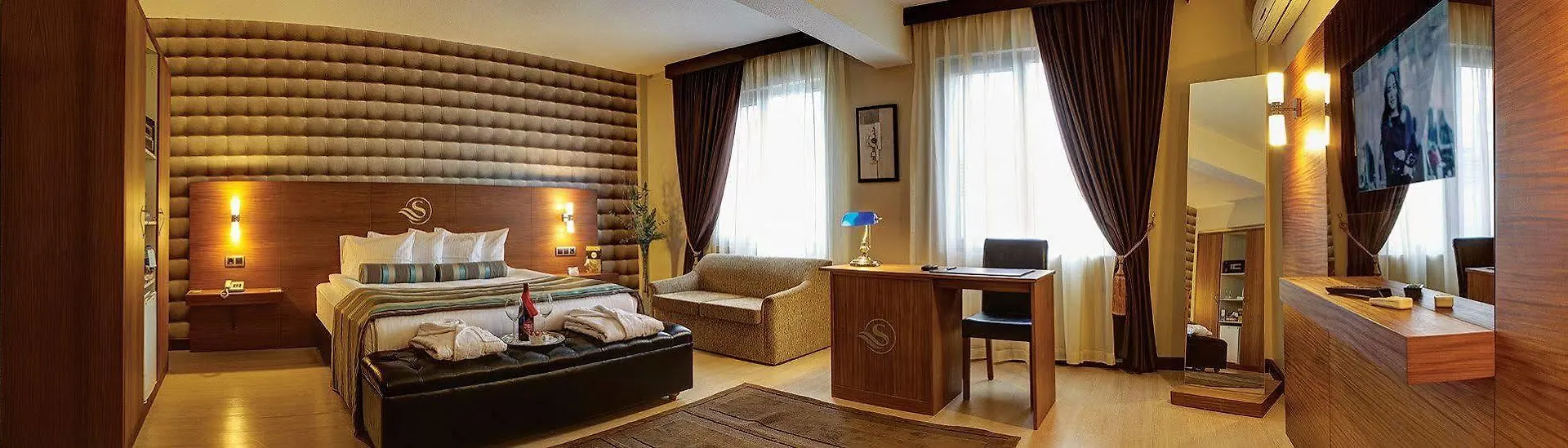 Susuzlu Atlantis Hotel İzmir